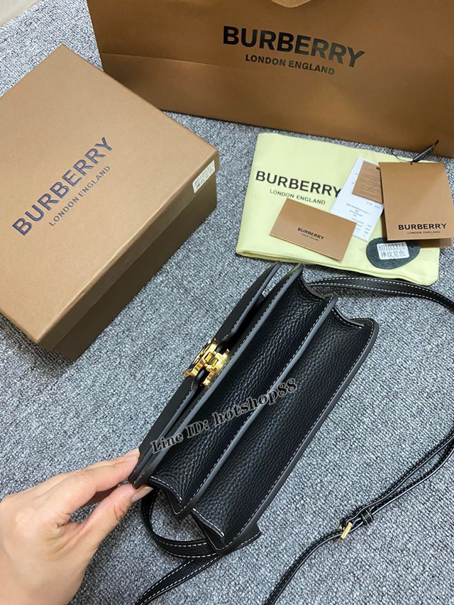 Burberry專櫃新版型立挺TB專屬標識鎖扣包 巴寶莉粒紋皮單肩斜挎女包 yxb1220